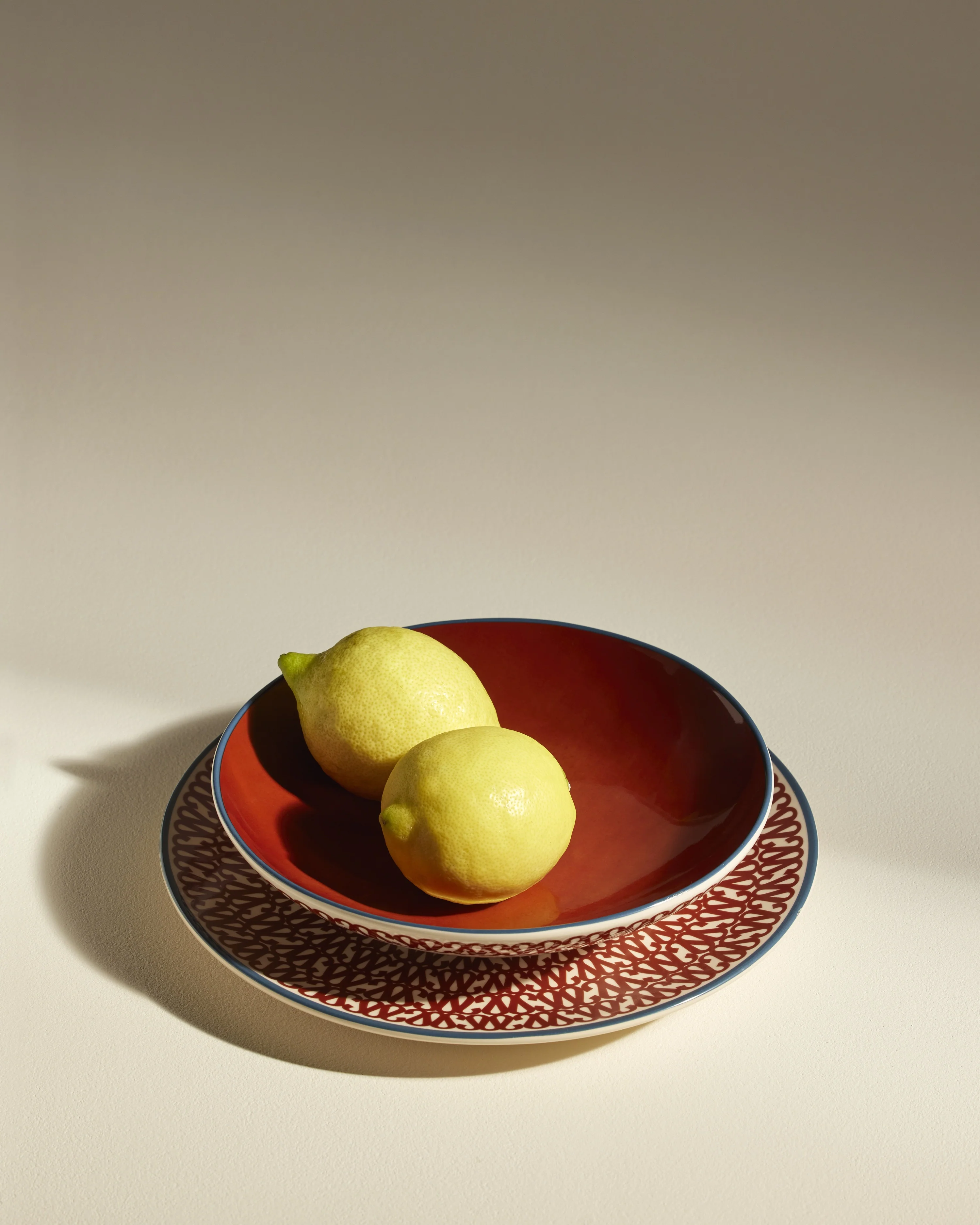 Assiette creuse Sarah - Carmin - Image 4