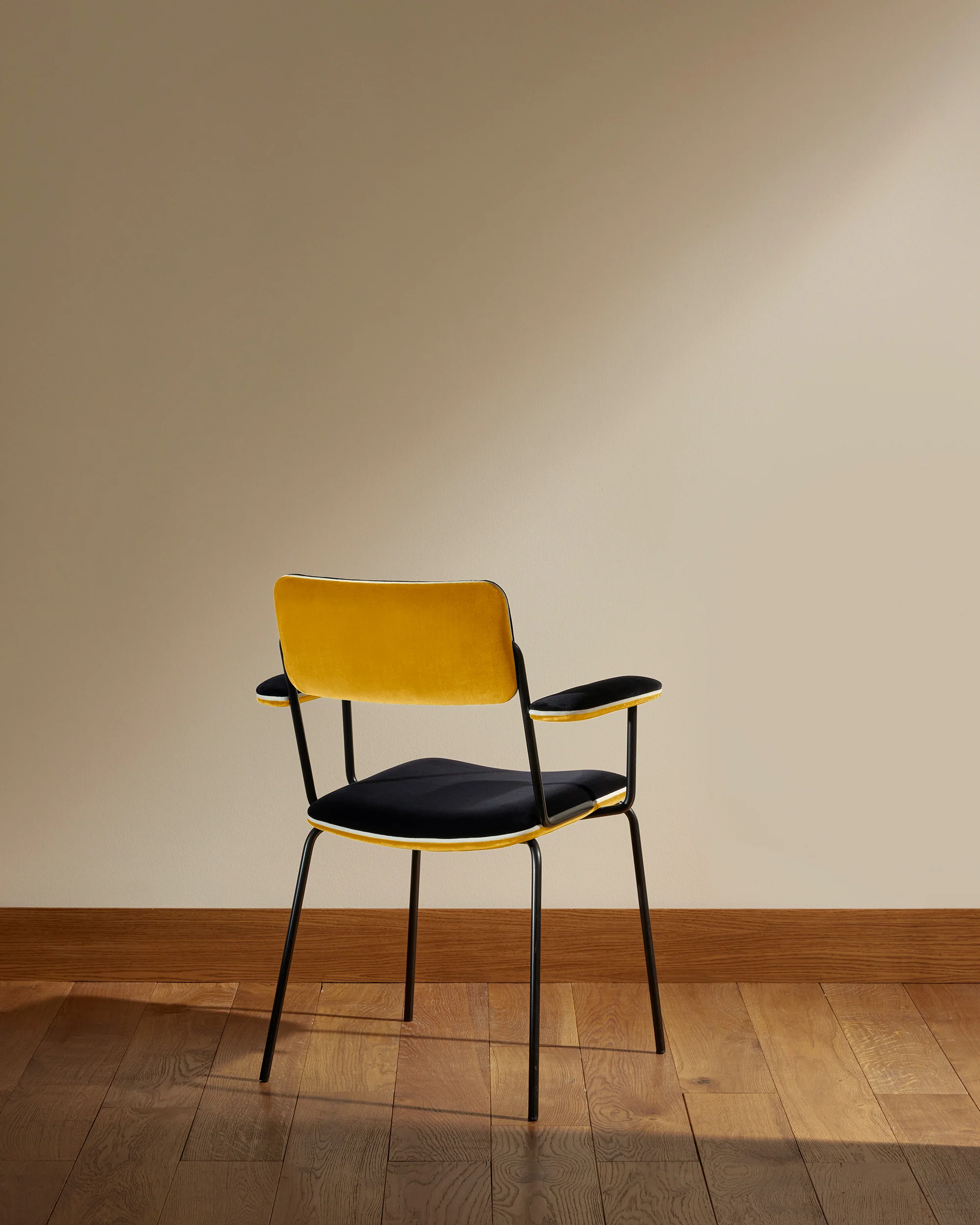 Chaise accoudoirs Double Jeu - Ocre - Image 4