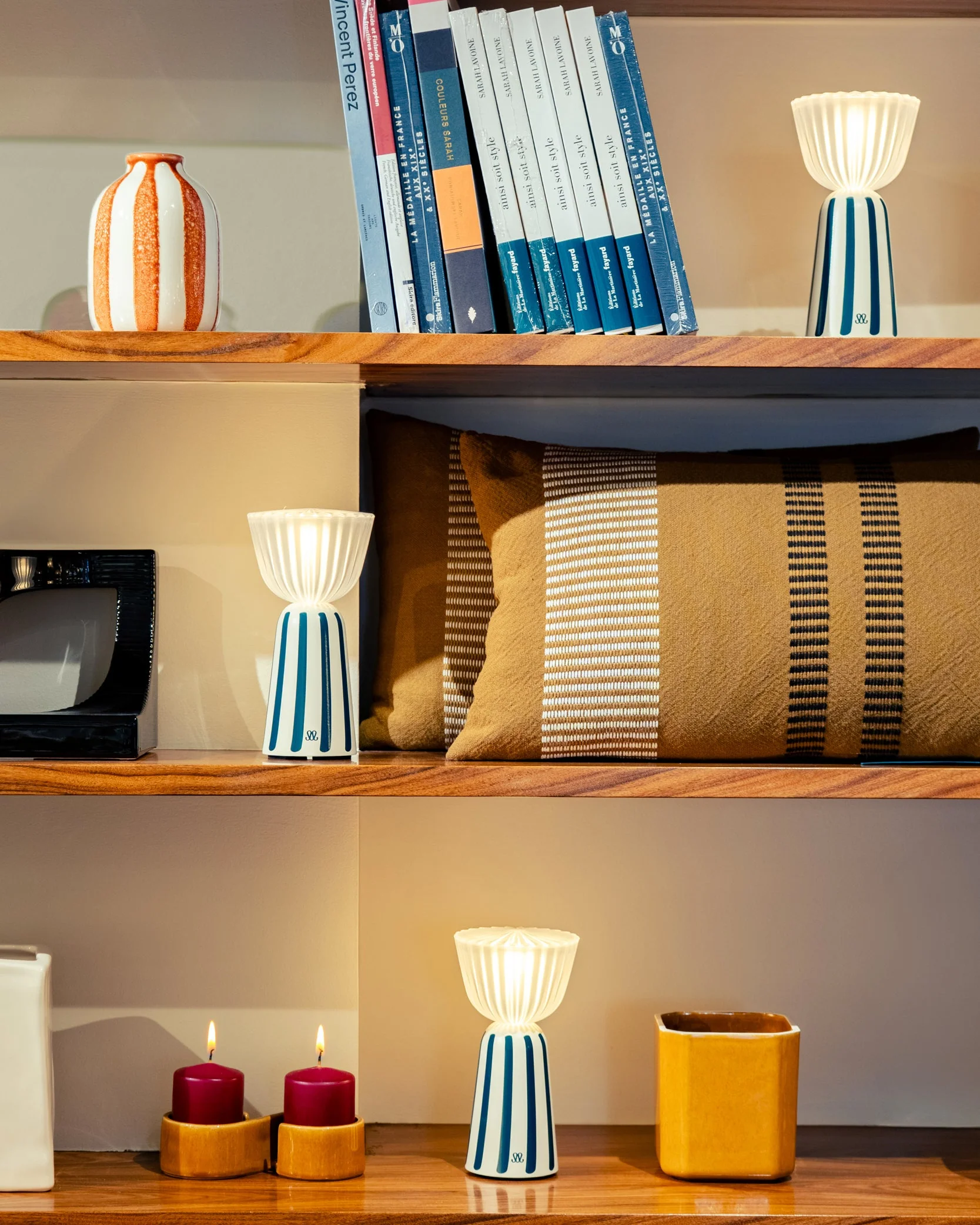 Lampe Swiing - Blanc / Bleu sarah - Image 6