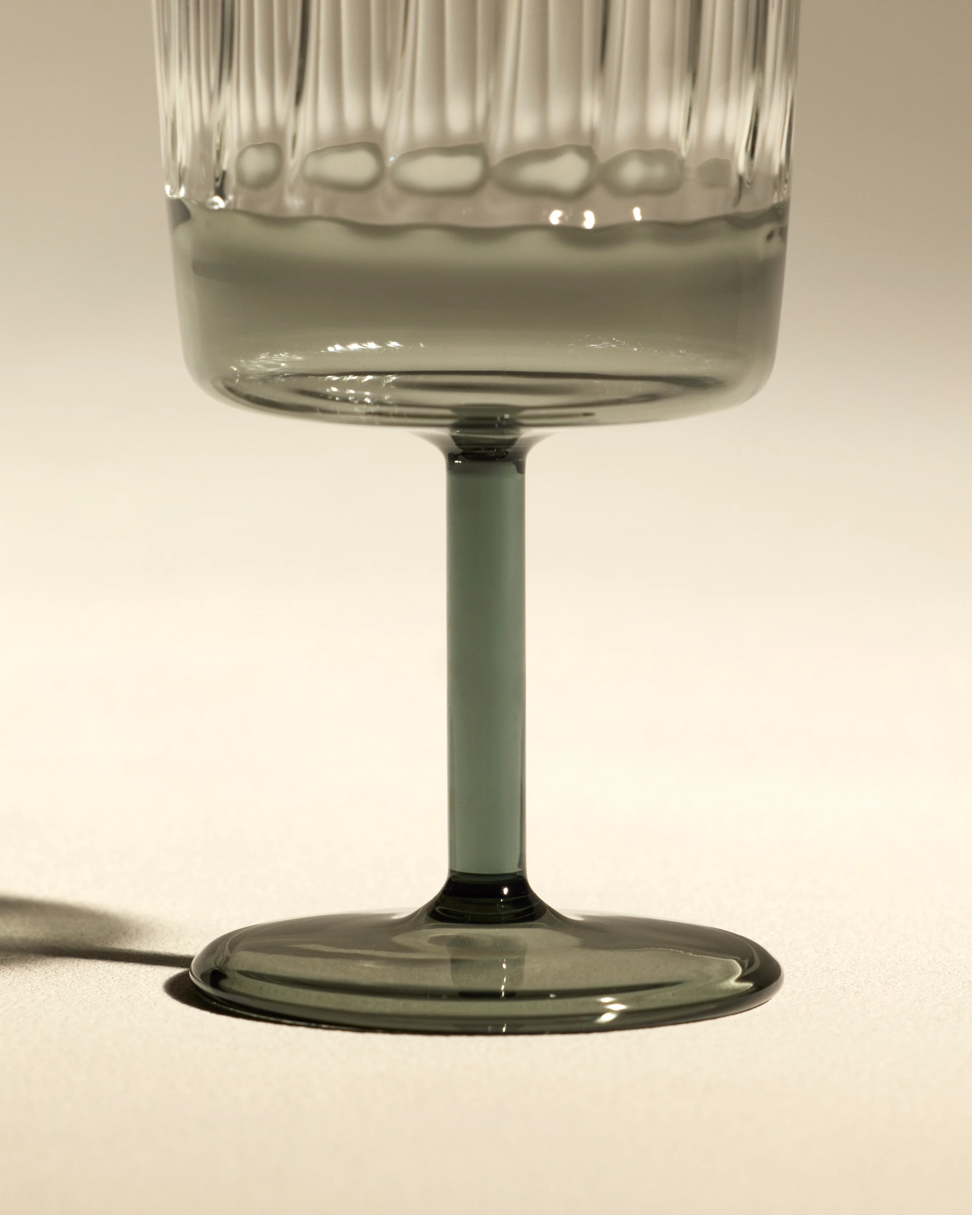 Verre à vin Eclat - Charbon - Image 3